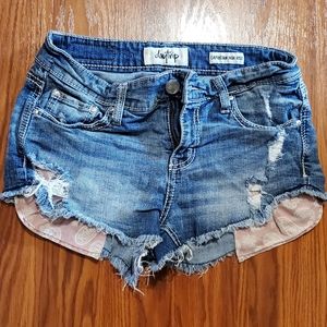 Daytime Capricorn High Rise